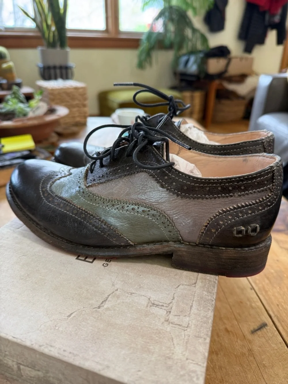 BED|STU Women's Lita Brogue Oxfords in Rustic Metal and Sage. - Picture 4 of 7